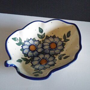 W R Polish Bowl Unikat Boleslawiec Leaf Shape